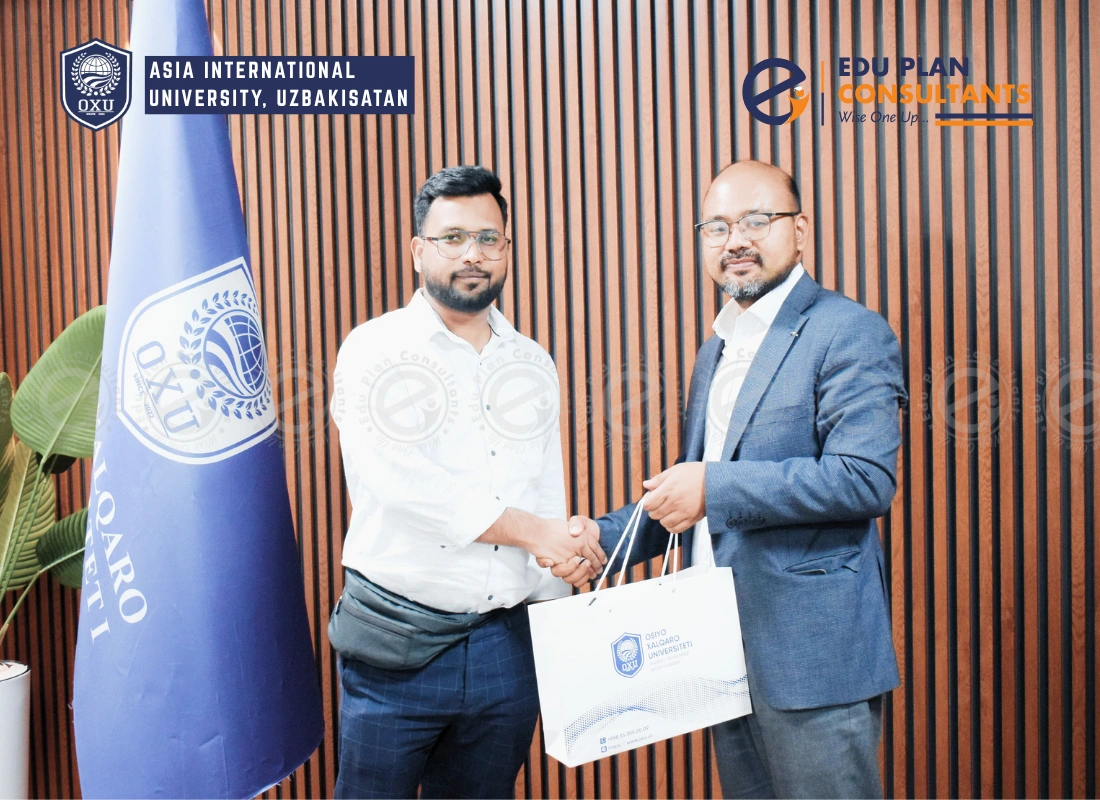 Honored by this gesture! Thank you to Dr. Bhandari Kishan, Vice Dean of Asia International University (Uzbekistan), for the token of appreciation.